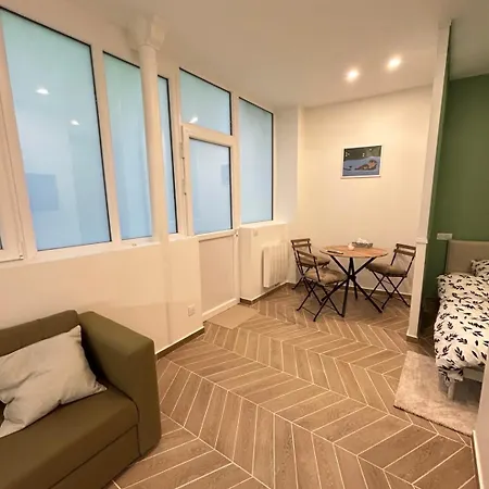 Modern Near Nation 2 Guests In Gonnet *