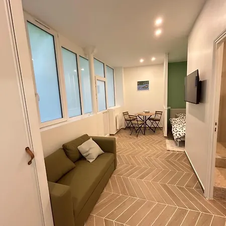 Appartement Modern Near Nation 2 Guests In Gonnet